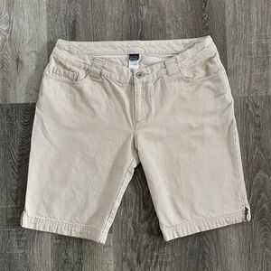 Patagonia W's Inga Bermuda Denim Shorts in Hickory Stripe: Retro Khaki - Size: 8